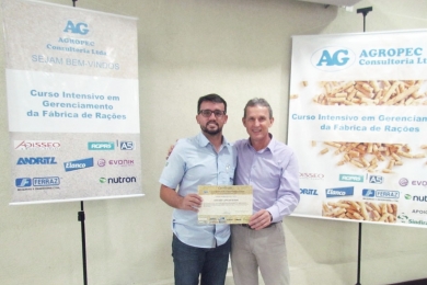 FERRAZ PATROCINA E PARTICIPA DE CURSO DA AGROPEC, COM ANTÔNIO APÉRCIO KLEIN